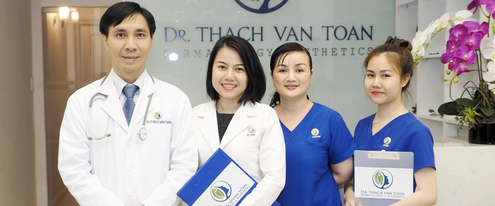 Liên hệ với phòng khám